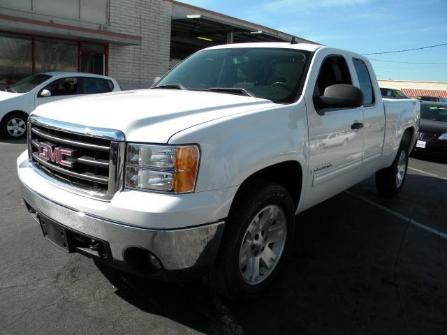 GMC Sierra 2007 photo 2