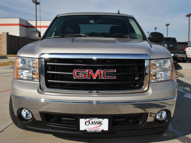 GMC Sierra 45 Pickup