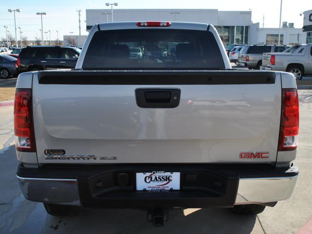 GMC Sierra 2007 photo 2