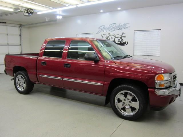 GMC Sierra 2007 photo 2