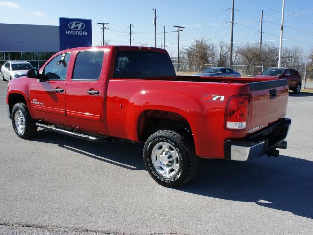 GMC Sierra 2007 photo 2