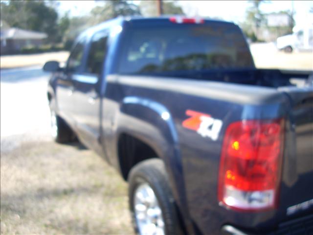 GMC Sierra 2007 photo 2