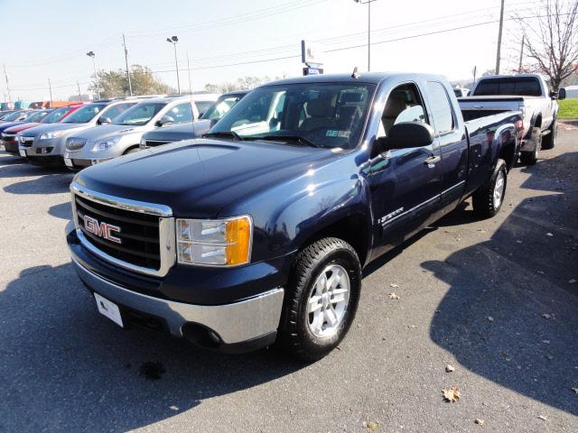 GMC Sierra CREW CAB SLT Pickup