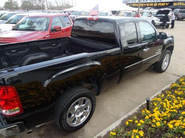 GMC Sierra 2009 photo 2