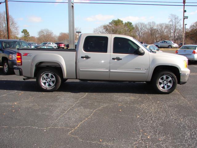 GMC Sierra 2009 photo 2