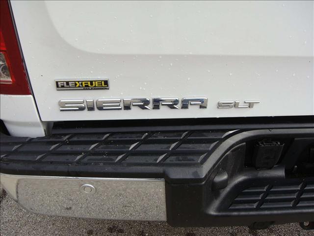 GMC Sierra SLT Pickup