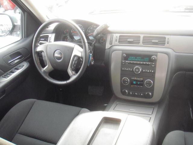 GMC Sierra 2009 photo 1