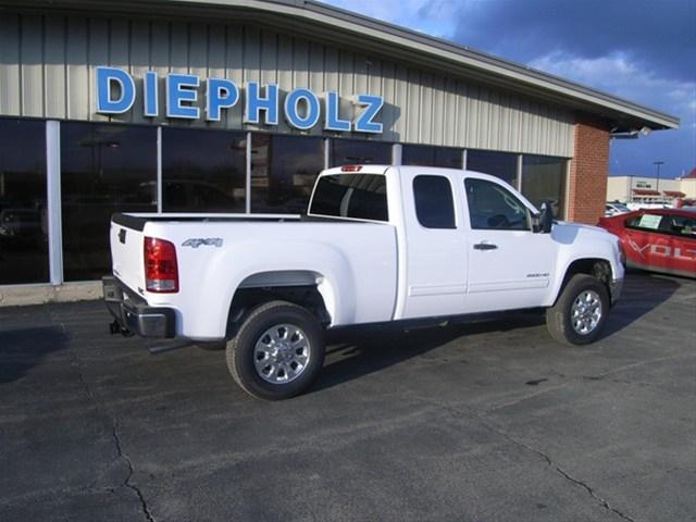 GMC Sierra 2011 photo 2
