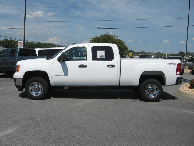 GMC Sierra 2011 photo 1