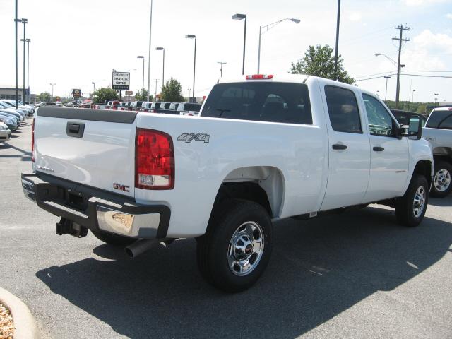 GMC Sierra 2011 photo 3