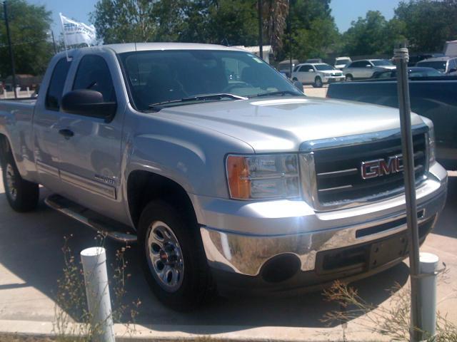 GMC Sierra 2011 photo 1