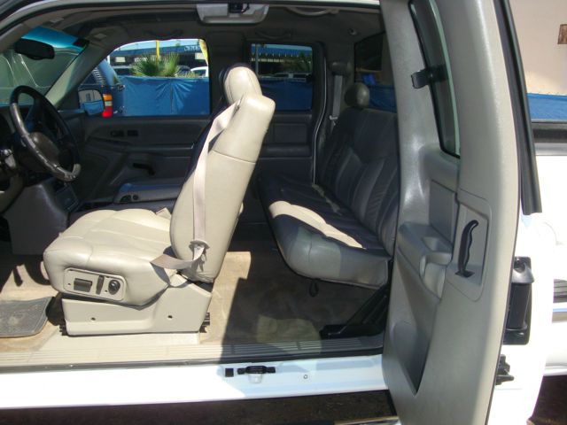 GMC Sierra 1500 2000 photo 2