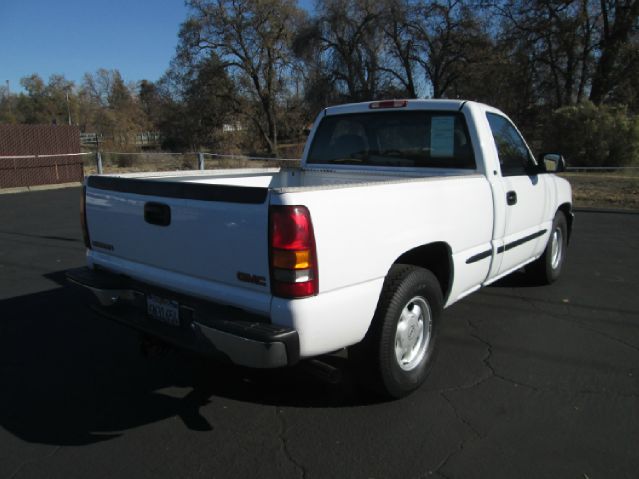 GMC Sierra 1500 Supercab Lariat Pickup Truck