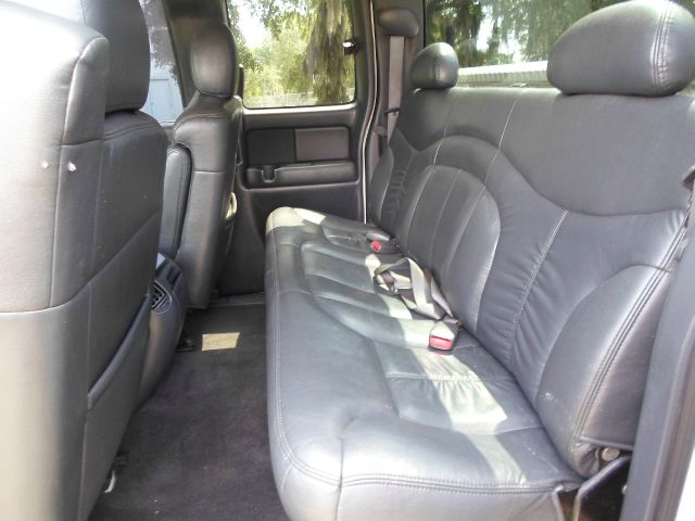 GMC Sierra 1500 Standard 4X4 Hardtop Pickup Truck