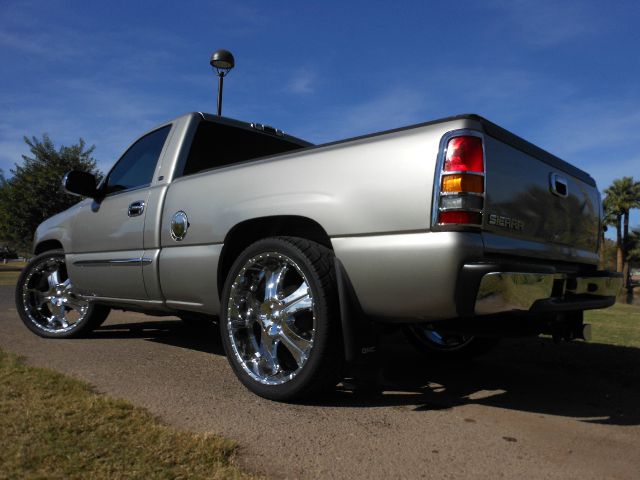 GMC Sierra 1500 Cloth Buckets Pickup Truck