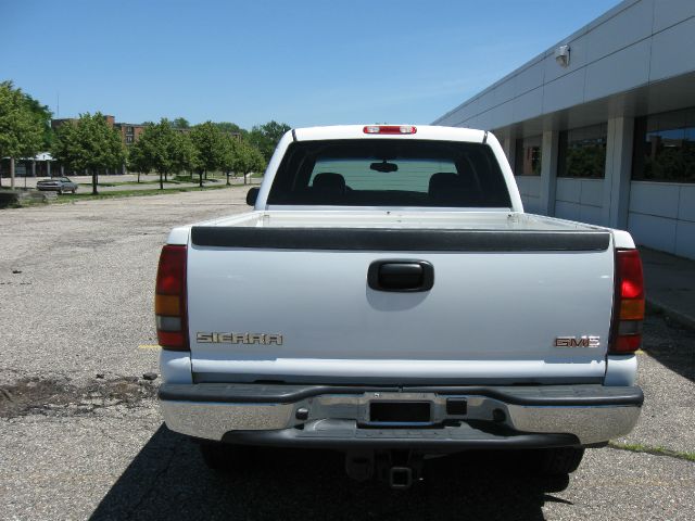 GMC Sierra 1500 2003 photo 2