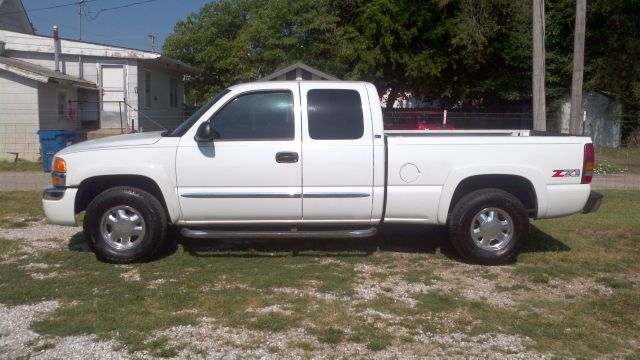 GMC Sierra 1500 2003 photo 2