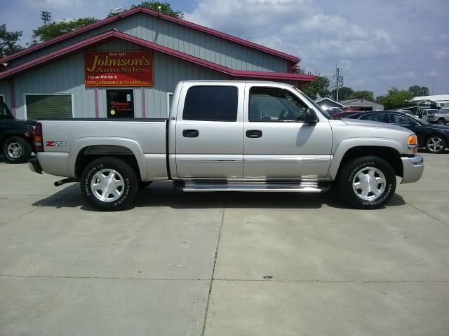 GMC Sierra 1500 2004 photo 2