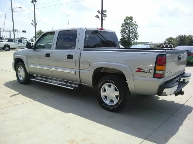 GMC Sierra 1500 2004 photo 3