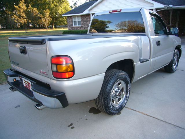 GMC Sierra 1500 2004 photo 3