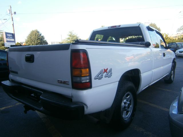 GMC Sierra 1500 LE Sedan Pickup Truck