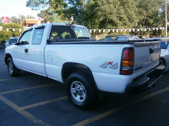 GMC Sierra 1500 2004 photo 1