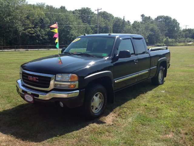 GMC Sierra 1500 2004 photo 3