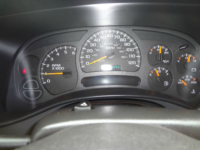 GMC Sierra 1500 2004 photo 2
