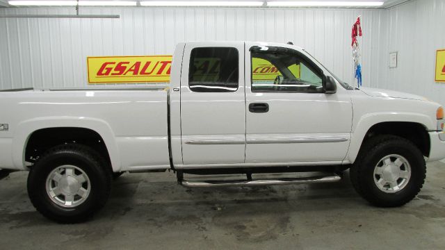 GMC Sierra 1500 2004 photo 3
