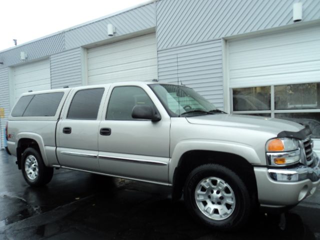 GMC Sierra 1500 2005 photo 2