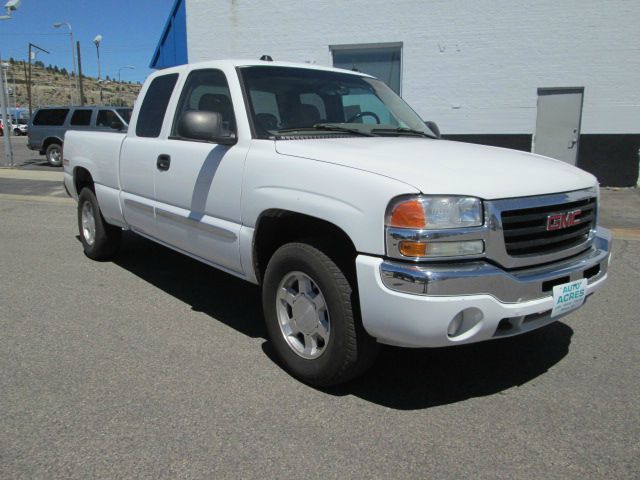 GMC Sierra 1500 4DR SUV AT Pickup Truck