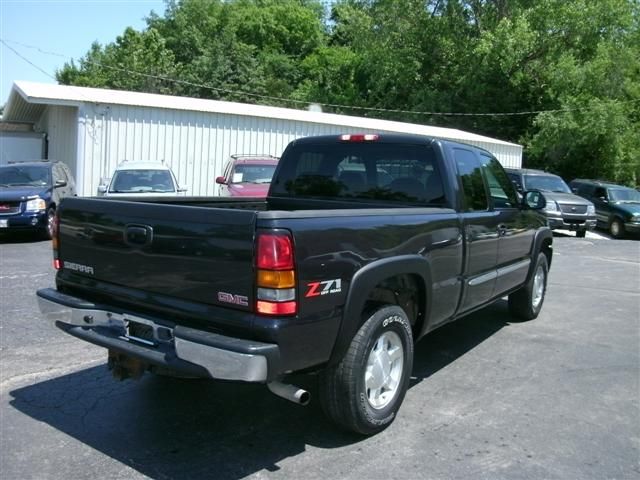 GMC Sierra 1500 2005 photo 2