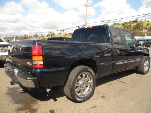 GMC Sierra 1500 Touring AT W/dvd Resnavi Pickup