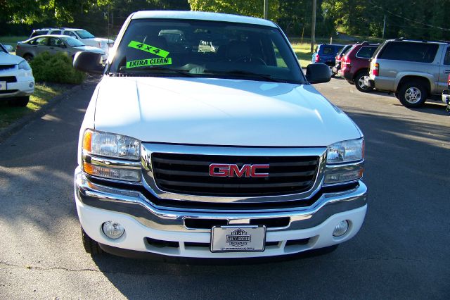 GMC Sierra 1500 2006 photo 2