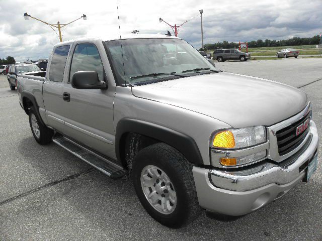 GMC Sierra 1500 2006 photo 2
