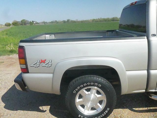 GMC Sierra 1500 2006 photo 2