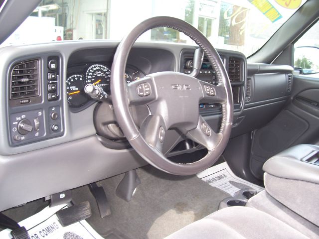 GMC Sierra 1500 4WD S Pickup Truck