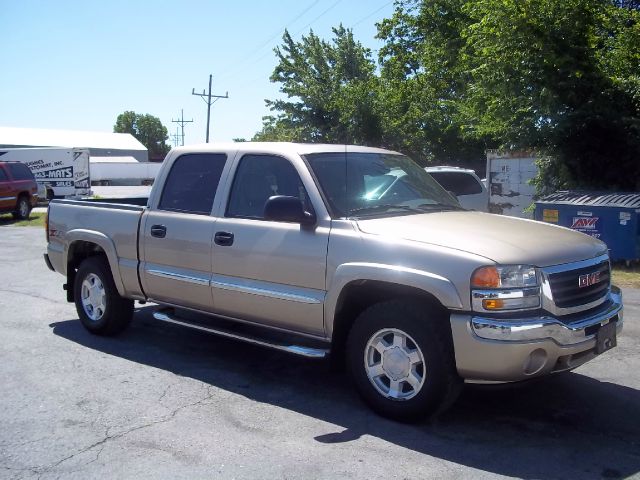 GMC Sierra 1500 2006 photo 2