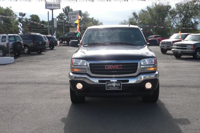 GMC Sierra 1500 2006 photo 2