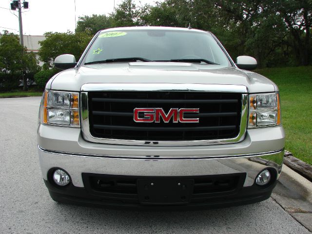 GMC Sierra 1500 2007 photo 2