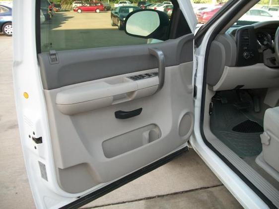 GMC Sierra 1500 Slt-2nd Bench-4wd-sunroof-6 CD BOSE Pickup Truck