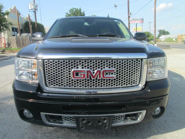 GMC Sierra 1500 SXT 3.5 Pickup Truck