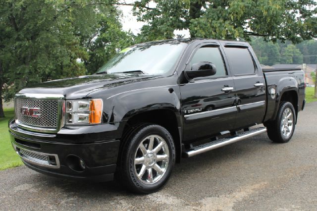 GMC Sierra 1500 Sr5...4-wheel Drive Pickup Truck
