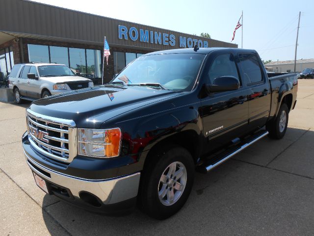 GMC Sierra 1500 SLE Sierra 2WD Pickup Truck