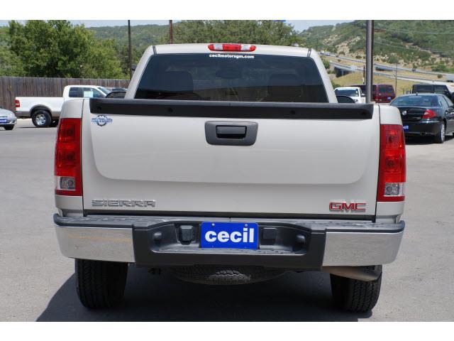 GMC Sierra 1500 Luggage Rack Pickup Truck
