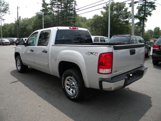 GMC Sierra 1500 2010 photo 2
