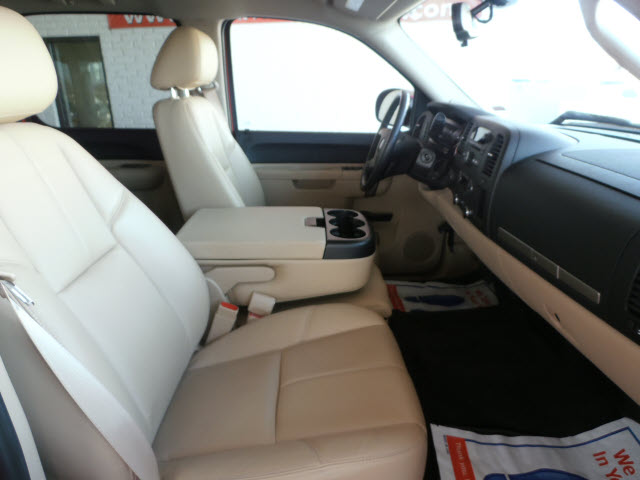 GMC Sierra 1500 2011 photo 3