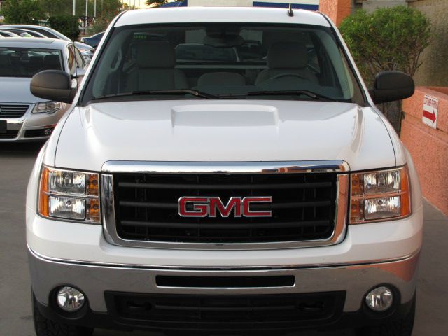 GMC Sierra 1500 4x4 Crew Cab LE Pickup Truck