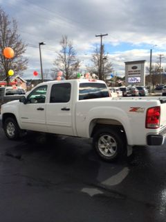 GMC Sierra 1500 2011 photo 1