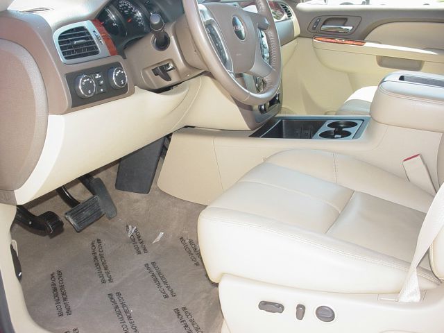 GMC Sierra 1500 2011 photo 2